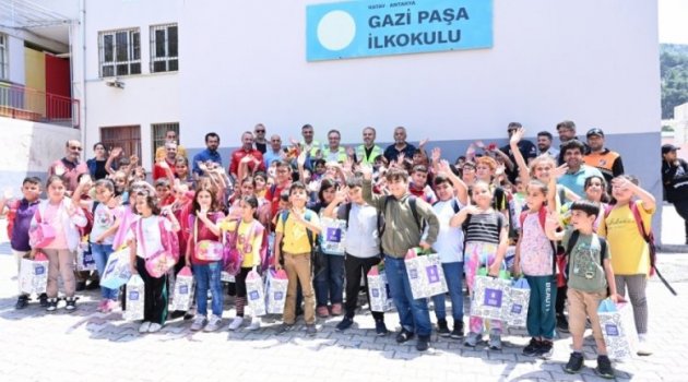 Depremzede çocuklara Bursa'dan moral