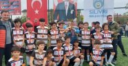 Mimarsinanlı minikler pes etmiyor