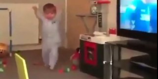  Minik taraftarın gol sevinci...