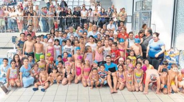 1310 minik yüzücü sertifika aldı