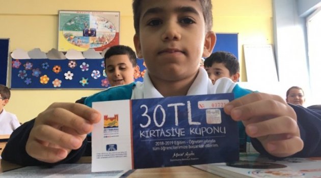 20 Bin İlkokul Öğrencisine Kırtasiye Çeki