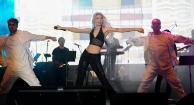 Aleyna Tilki festivalin yıldızı oldu