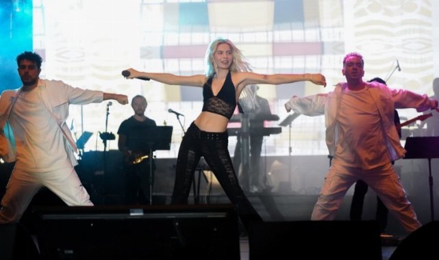 Aleyna Tilki festivalin yıldızı oldu