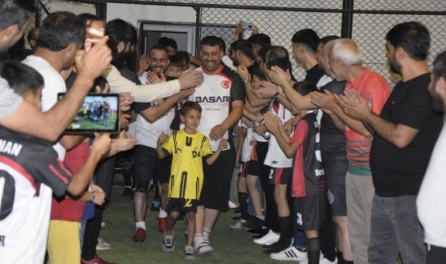 Bingöl'de 11 Evler Köyü turnuvanın şampiyonu oldu
