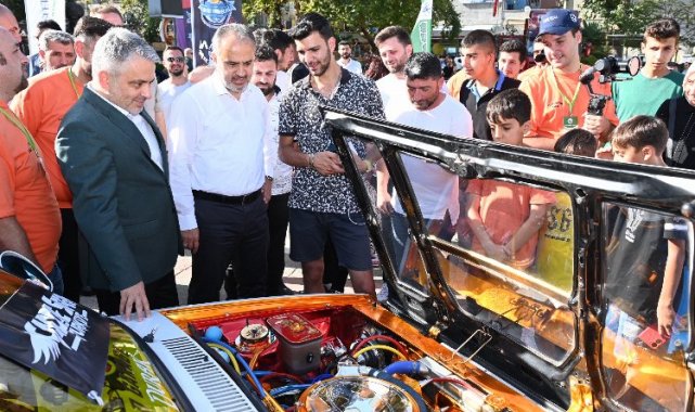 Bursa'da otomobilin kalbi Orhangazi'de attı