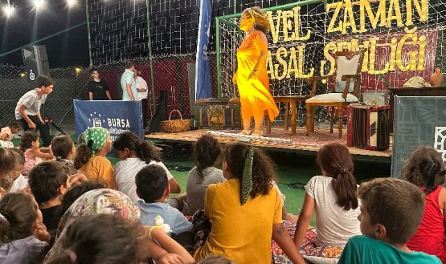 Bursa'dan depremzede çocuklara masallı moral