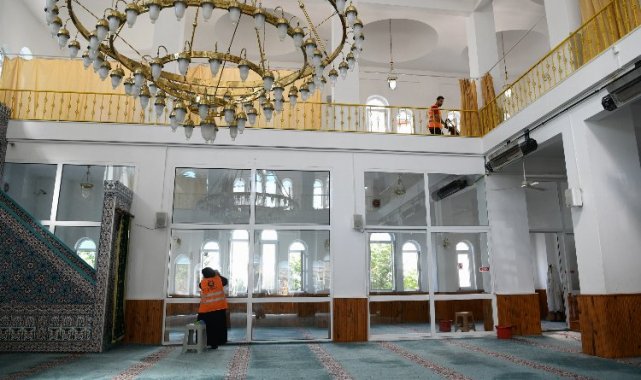 Çayırova'da ibadethaneler temizleniyor