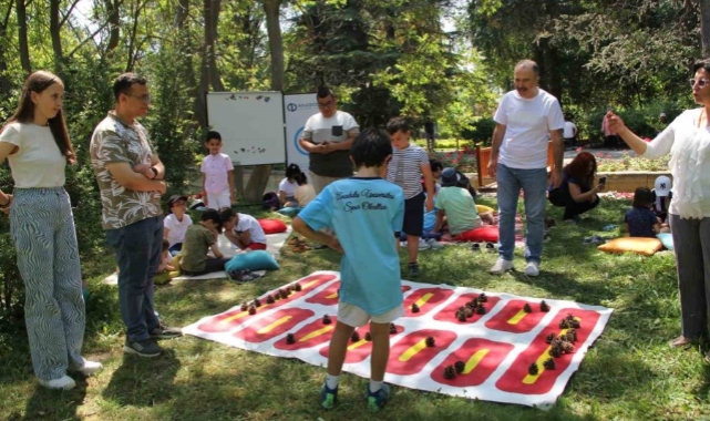 Eskişehirli minikler geleneksel oyunları öğreniyor