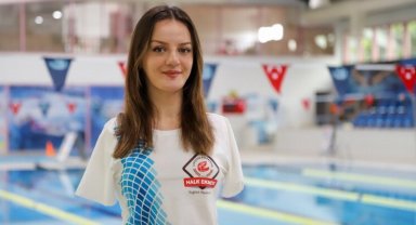 Milli sporcumuz Sümeyye'ye sponsor desteği