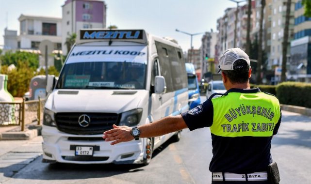 Zabıta minibüslere fırsat vermiyor