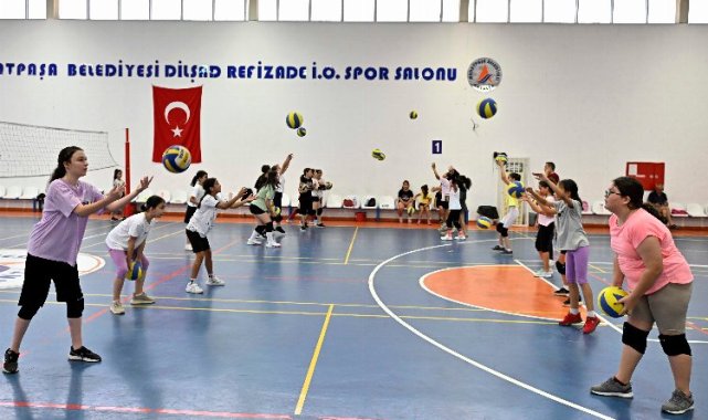 Muratpaşa'da sportmenliği de öğreniyorlar