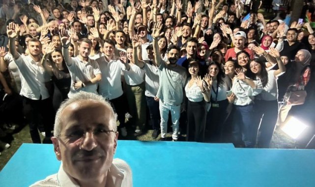 Bakan Uraloğlu 'Ulusal Staj'da gençlerle buluştu