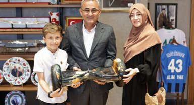 Başkan Işık sözünü tuttu... Ömer Faruk elektrikli kaykaya kavuştu