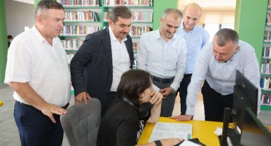 Başkanlardan 'Kitap Kahve'ye ziyaret