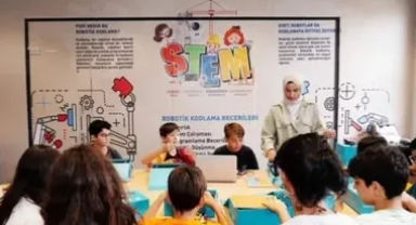 Beylikdüzü'nde çocuklar teknoloji ile buluşuyor 