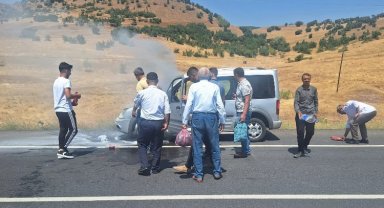 Bingöl'de araç alev almaktan kurtarıldı