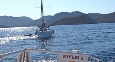 Bozburun'da makine arızası tekneyi sürükledi!