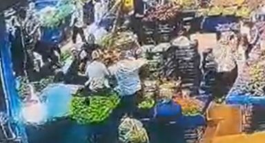 Bursa Karacabey'de sopalı kavga