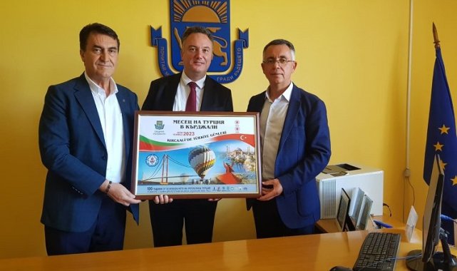 Bursa Osmangazi'den Kırcaali'de aşure buluşması