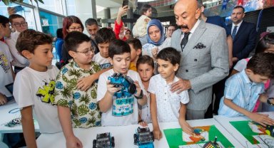 Bursa'da geleceği kodlayanlar sertifikalandı