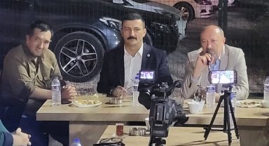 Bursa'da İYİ Partililer 'Dost Meclisi'nde konuştu