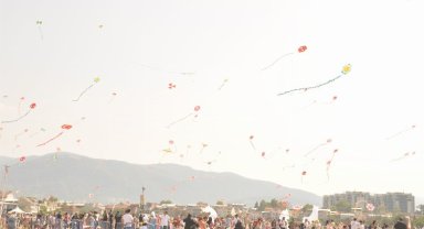 Bursa'da 'Zafer'e özel uçurtma şenliği