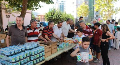 Bursa'nın tarihi mahallesinde anlamlı hayır