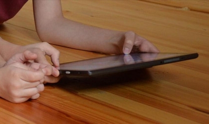 'Çocuklar sanal ortamda yalnız bırakılmamalı'