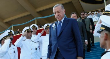 Cumhurbaşkanı Erdoğan'dan sancak devir tesliminde önemli mesajlar