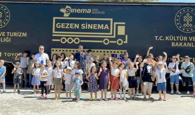Dikmenli çocuklar sinema keyfi yaşadı