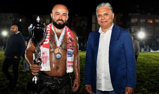 İlk şampiyon Muratpaşa'nın aslanı Okulu