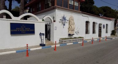İzmir Foça'da bu merkez denizciliği sevdiriyor