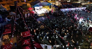 İzmit'te festival ateşi yakıldı