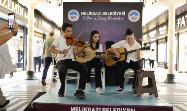 Kayseri Melikgazi'de sokak konserleri başladı
