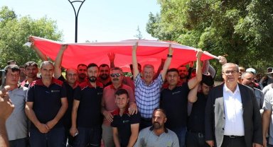 Kayseri Şeker çalışanları Başkan Akay'ı bağrına bastı