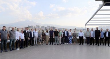 KAYSO TOBB ETÜ mezunlarını ağırladı