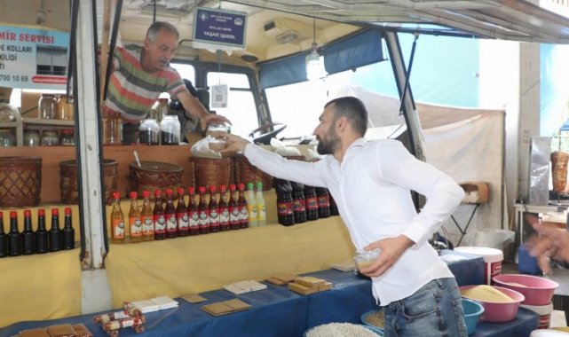 Kocaeli'den esnaf ve vatandaşa aşure ikramı