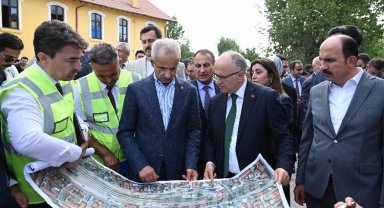 Konya'da banliyö hattına yakın mercek