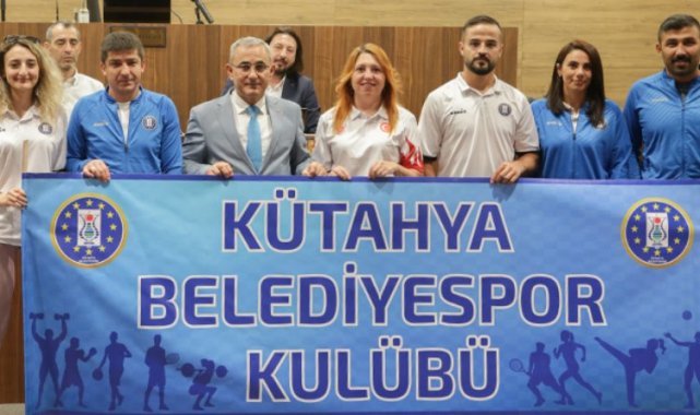 Kütahya'da başarılı sporcular ödüllendirildi