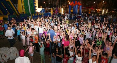 Kütahya'da 'bir gülüş bize yeter' coşkusu