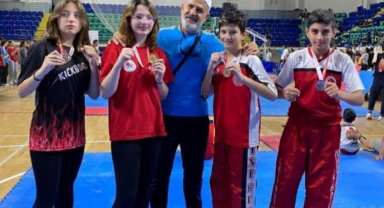Kütahya'da 'Klas' sporcular Kick Boks rüzgarı estirdi
