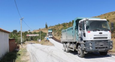 Manisa'da 500 kilometrelik yol ağı asfaltlandı