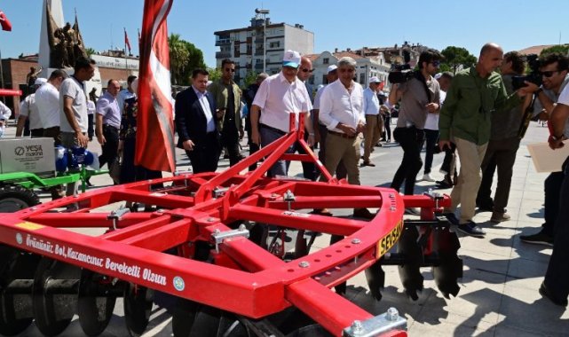 Manisa'da tarımsal desteğe devam