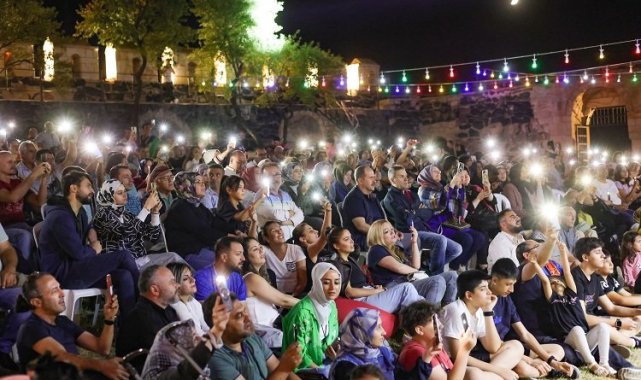 Nevşehir Kalesi'nde türkü ziyafeti