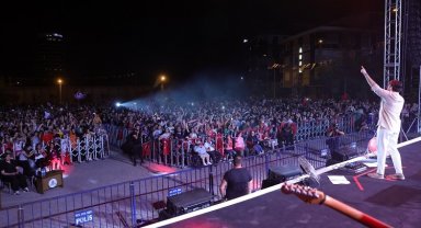 Nevşehir'de Mustafa Ceceli coşkusu