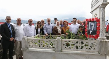 Rize Belediye eski Başkanı Orhan kabri başında anıldı