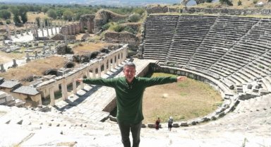 Tarihçi Rıdvan Şükür Afrodisias'ı adım adım gezdi