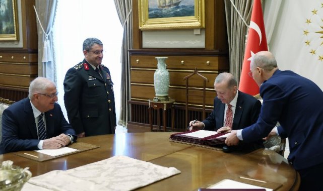 YAŞ kararları 'Resmi'leşti!