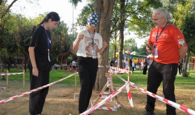 Bilecik Bozüyük'te gençler 'doğa'da eğlenerek öğrendi
