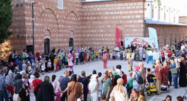 Bursa Yıldırım'da sokaklar şenlendi